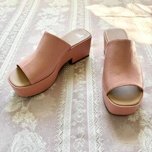 Kate Perry Women's Pink Mules